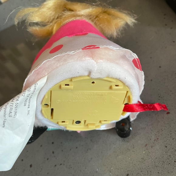 Vintage Macy the Dancing Hamster - Picture 8 of 8